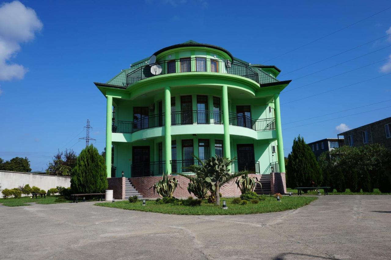 Вилла Кэро Батуми Экстерьер фото